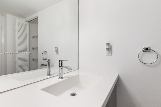 Photo - 1901 Brickell Ave Unit B1903