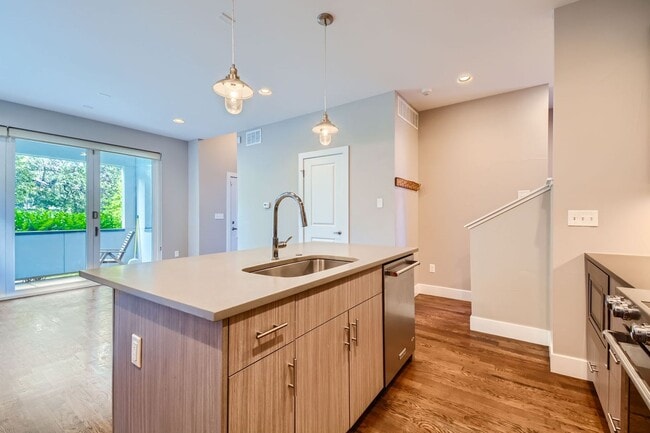 Photo - Urban Living - 4 Bedroom Jefferson Park Home Near Mile High Stadium