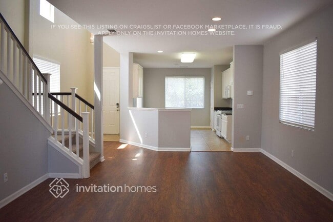 Photo - 1866 Leaning Oak Dr