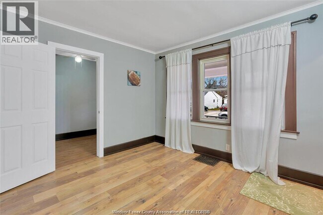 Photo - 739 Josephine Ave