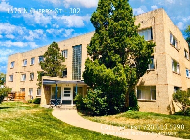 Building Photo - 1475 N Cherry St Unit 302
