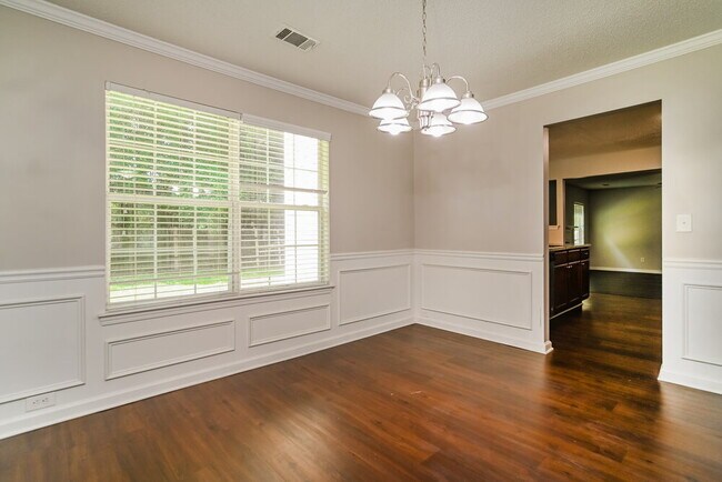 Photo - 53 Birchfield Ct