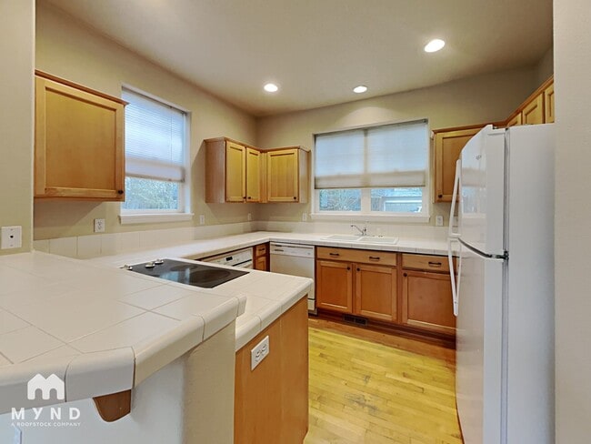 Photo - 17538 SW Wapato St