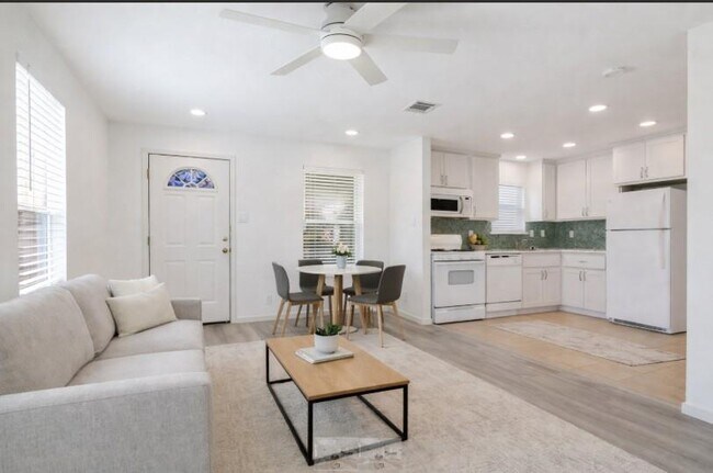 Photo - 5104 Delores Ave