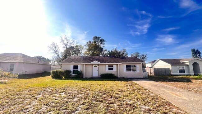 Building Photo - Charming 2 Bedroom, 1 Bathroom Home in Deltona!!