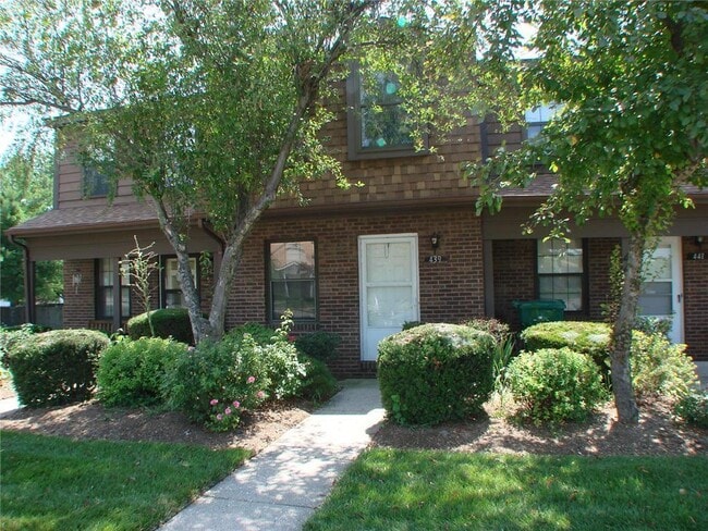 Photo - 441 Colleen Dr