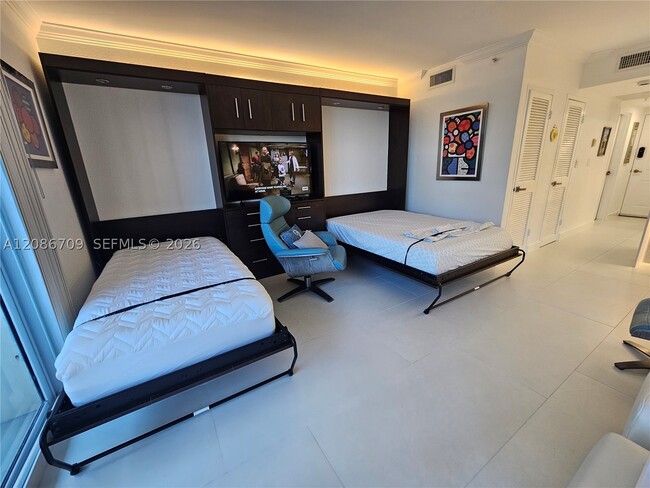 2501 S Ocean Dr Unit L17