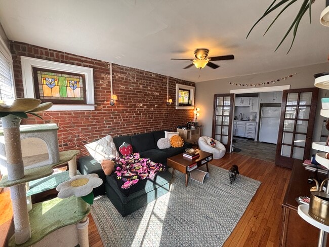 Living Room - 4945 Mardel Ave Unit 4947A Mardel - 2nd Floor