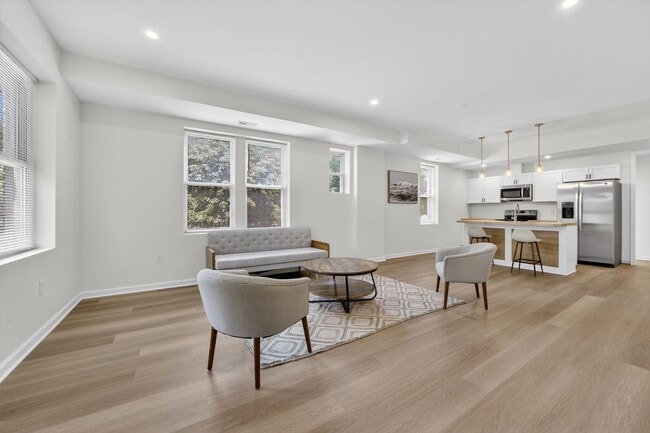 Photo - Spacious 6BR Rowhome in Prime DC Location