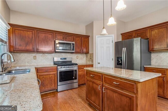 Photo - 11380 Crossington Rd