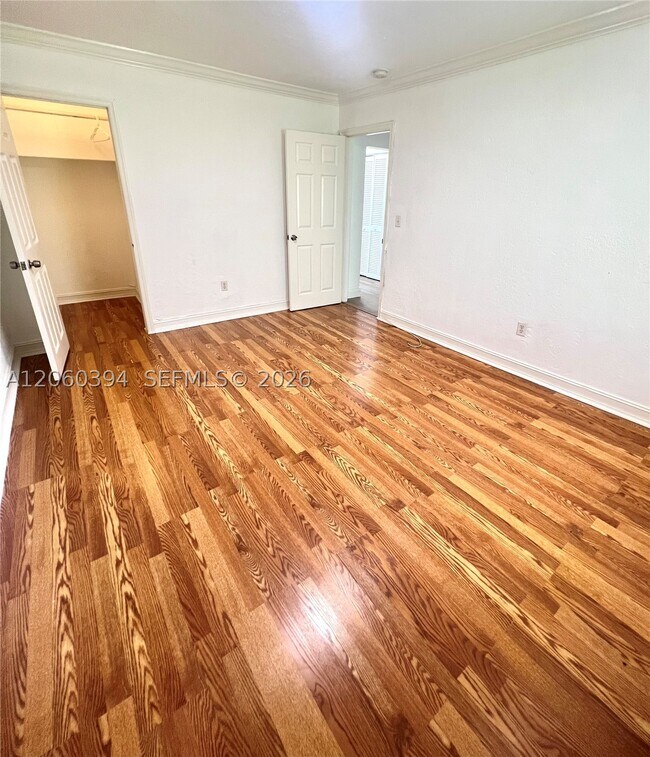 6831 Abbott Ave Unit 3