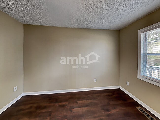 Photo - 1317 E Stonemason Dr