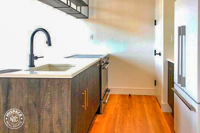321 Wythe Ave Unit 1306