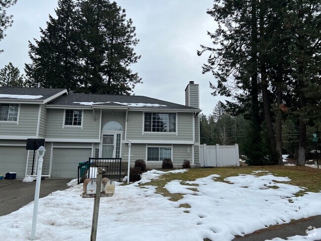 Building Photo - 12521 N Fairwood Dr Rental