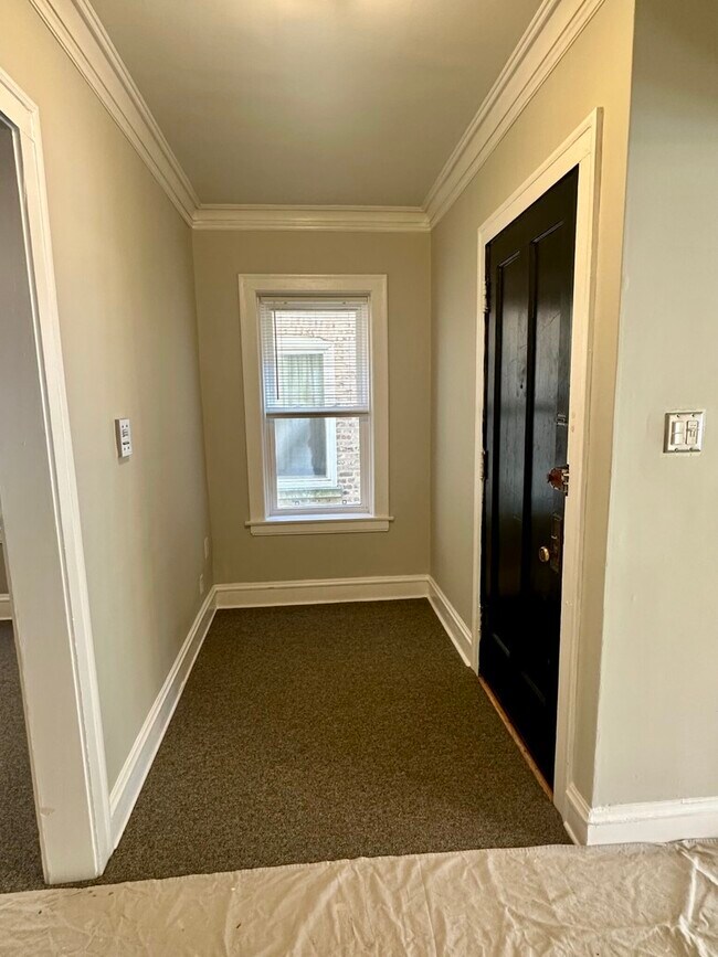 Photo - 6327 N Oakley Ave Unit 1