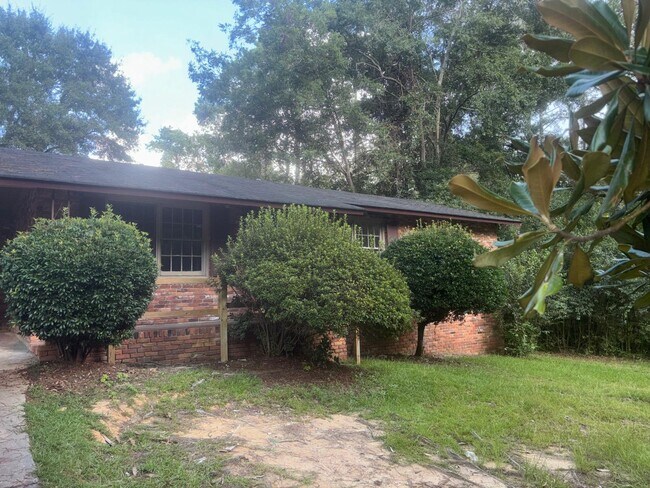 Photo - 4702 Elkan Ave