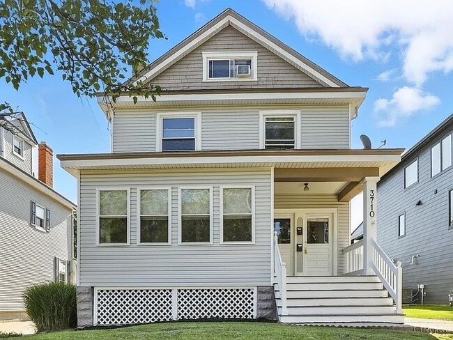 Building Photo - 3710 Hyde Park Ave Unit 1