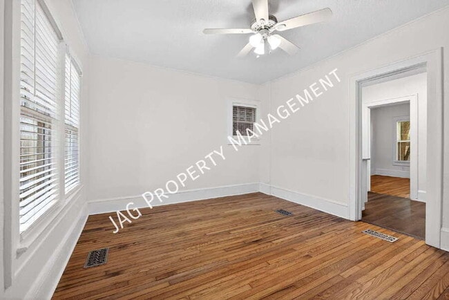 Photo - 2512 Park St