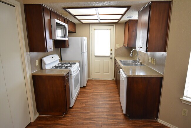 Photo - Four Plex Unit 1802