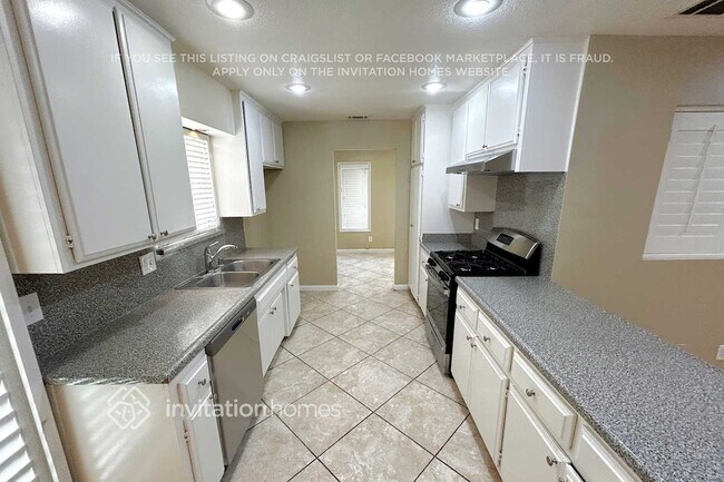 12528 Vivienda Ave
