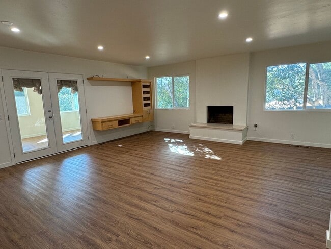 Building Photo - Carmel Valley Dreams Rental