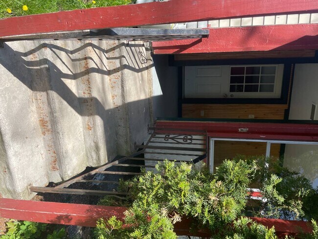 Photo - 7 Wells Ave