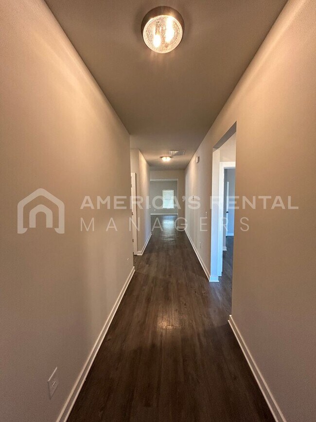 Photo - Home for Rent in Jemison, AL. Available to View with 48 Hour Notice!!!