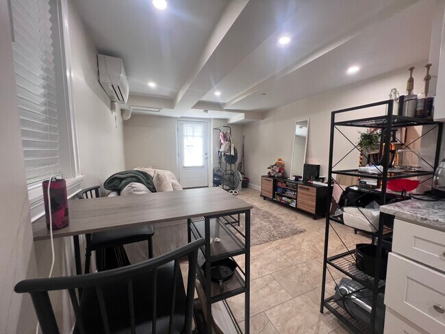 Photo - 5 Linnaean St Condo