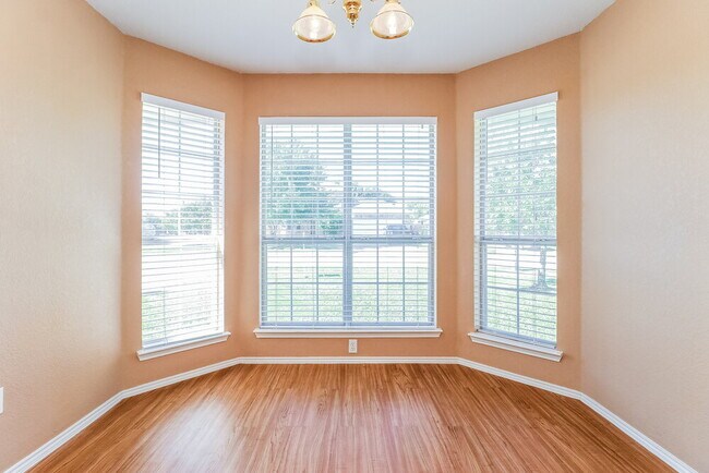 Photo - 1101 Darren Dr