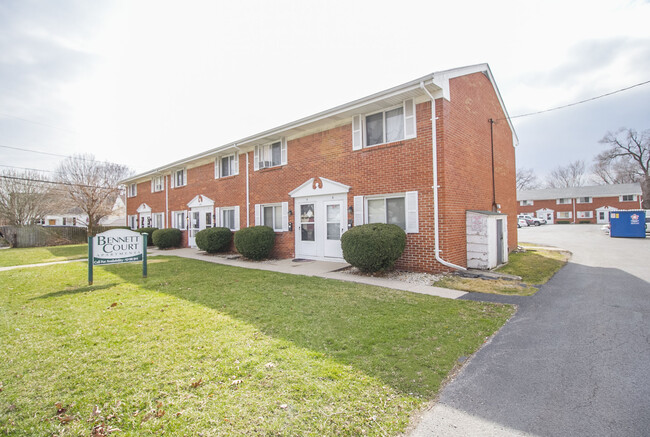 Building Photo - 4715 Bennett Rd Unit 12 Rental