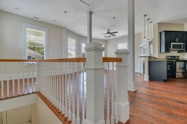 Photo - 2 BED | 2 BATH | PRIVATE FRONT AND BACK PORCH | MIDTOWN