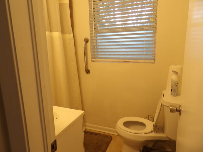 Photo - 6026 Wilson Blvd