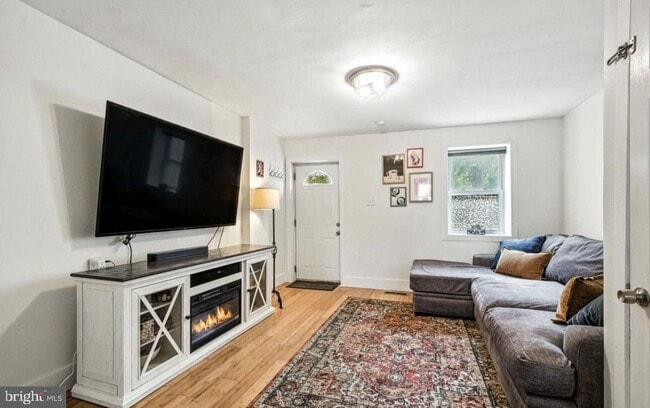 Photo - 119 Maple St