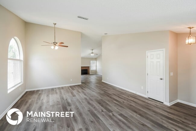 Photo - 8854 Rose Hill Dr N