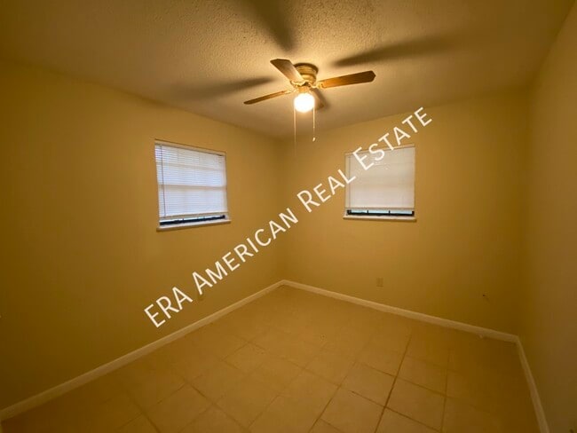Photo - 129 Twin Trees Dr