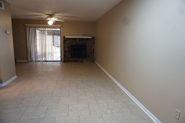 Photo - 3/2 townhome Near NAS Jax.