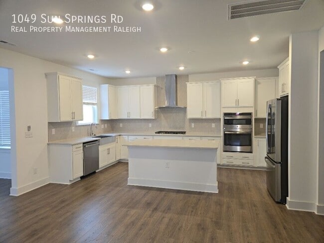 Photo - 1049 Sun Spgs Rd