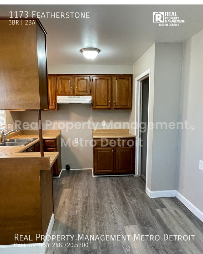 Photo - 1173 Featherstone-
