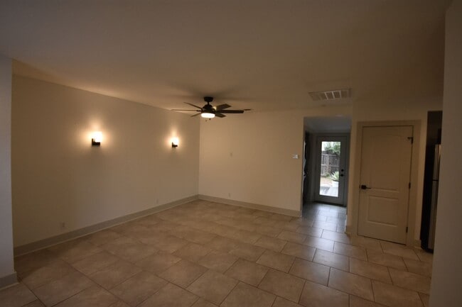 Photo - 1012 Bidwell St