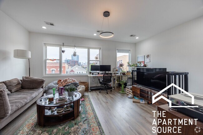 Building Photo - 710 N Elizabeth St Unit 3F Rental