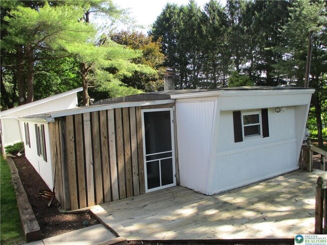 Photo - 713 Engler Rd House