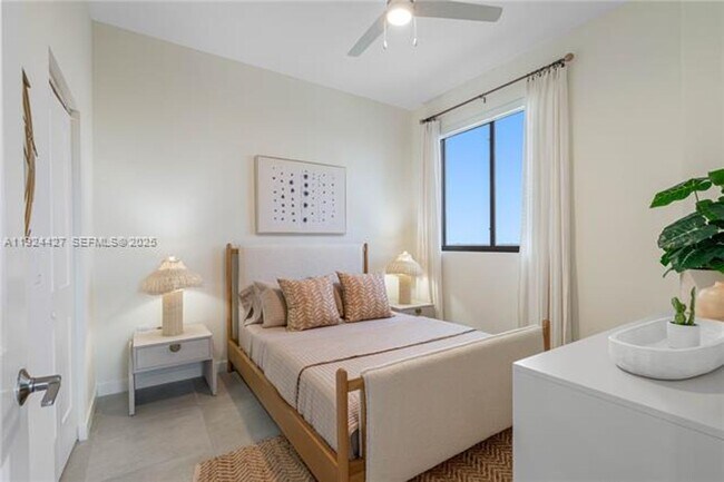 Photo - 16395 Biscayne Blvd Unit 16395 Biscayne Blvd  1324