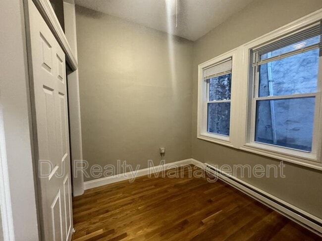 Photo - 60 N Margin St Unit 2