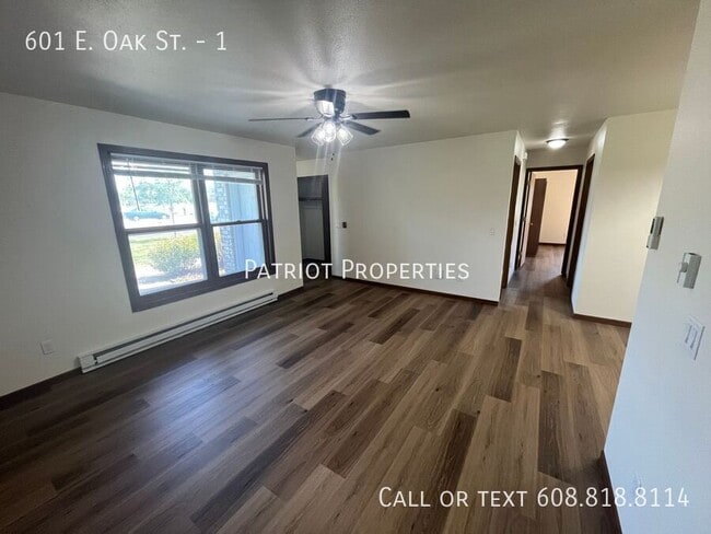 Photo - 601 E Oak St Unit 1