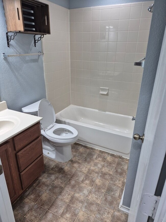 Photo - 8917 Lonesome Oak Drive