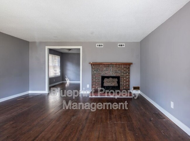 Photo - 2242 3rd Ave S