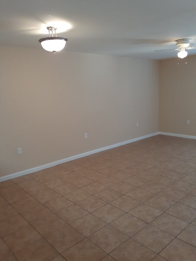 Photo - Oak Terrace at Lake Park