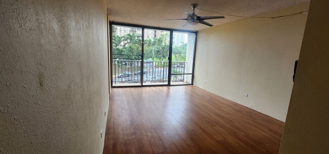 Photo - Pearl One building. Centrally located, water, sewer included!!