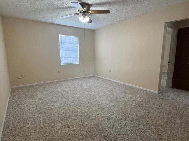 Photo - 210 Gloria St Unidad 4