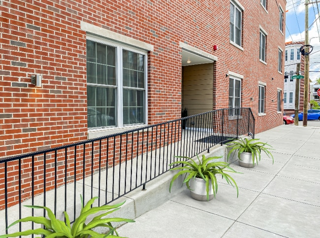 Photo - 133 S 46th St